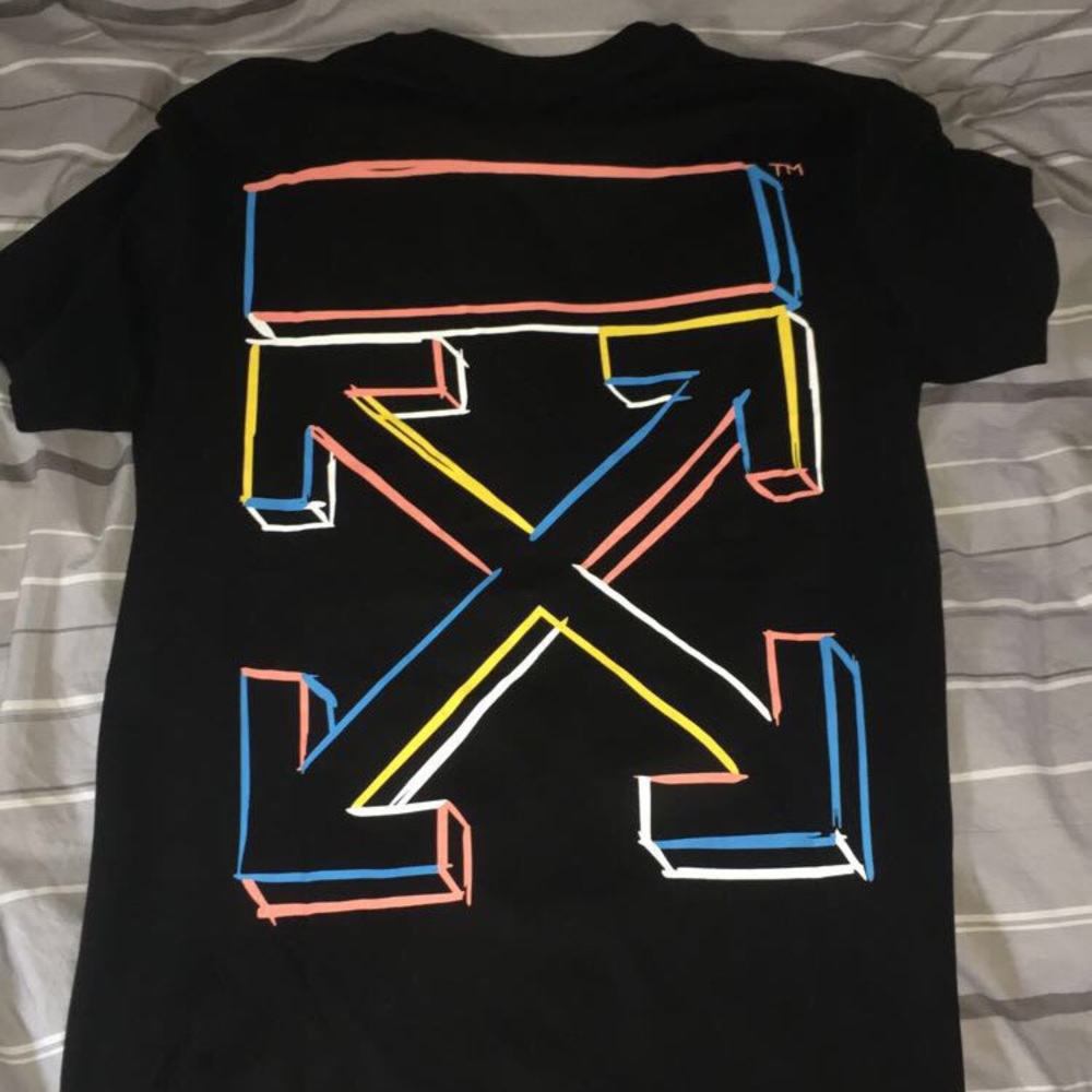 Off white t shirt